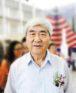 戚发轫.jpg